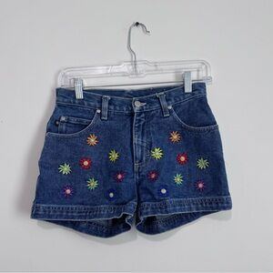 Vintage y2k No Boundaries Denim‎ Embroidered shorts Junior’s size 3